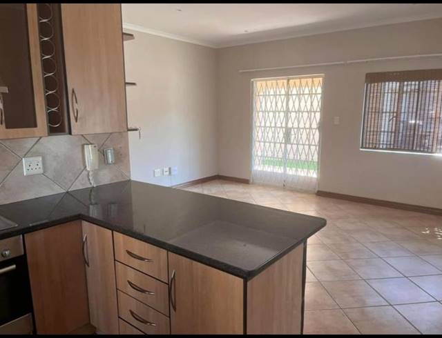 2 BEDROOM PROPERTY TO RENT IN FARRAR PARK